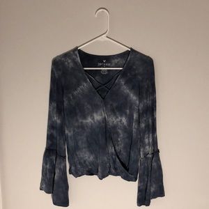 Blue and White American Eagle Shirt